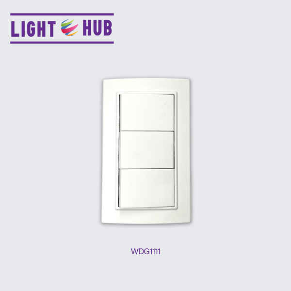 TOSHIBA: 3 GANG WIDE SWITCH