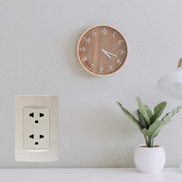 Akari Universal Duplex Outlet w/ Grounding (AWD-Z8201)